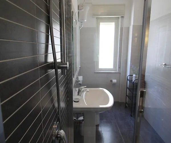 Dea アパート チェファル